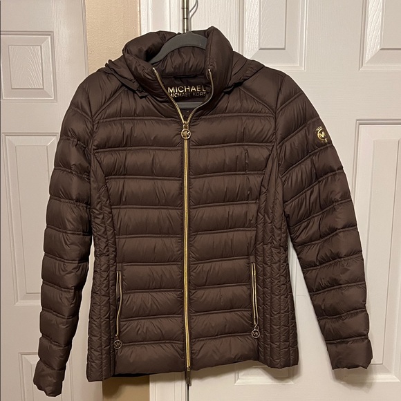 Michael Kors Chocolate Puffer Jacket hood is removable has a packable bag! EUC - Picture 1 of 10